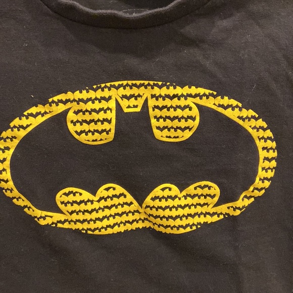 Batman Black & Yellow Tee - Picture 4 of 8